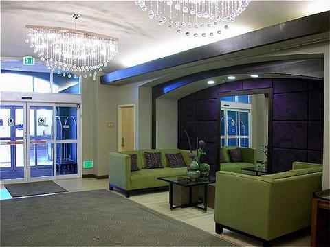 Holiday Express & Sw Springvalley By Ihg Hotel Las Vegas
