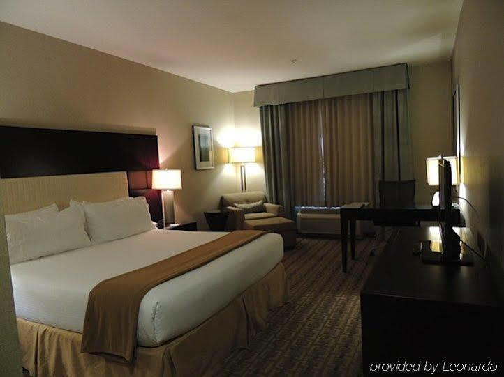 Holiday Express & Sw Springvalley By Ihg Hotel Las Vegas