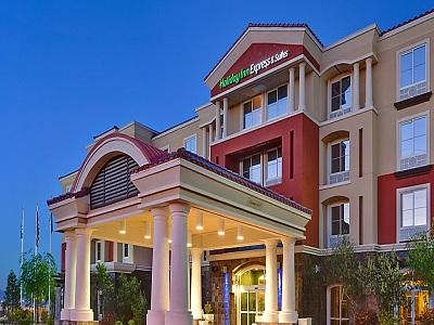 Holiday Express & Sw Springvalley By Ihg 3* Las Vegas