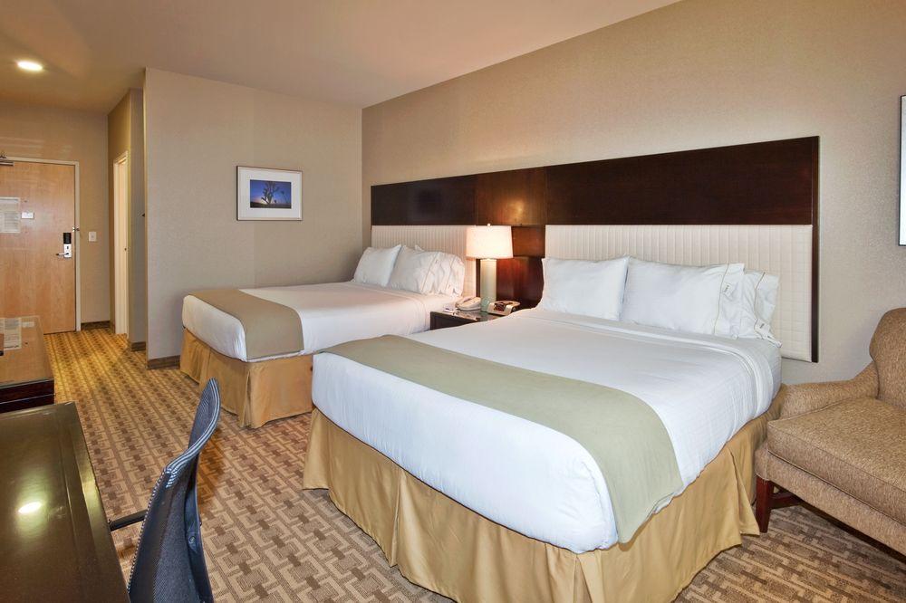 Hotel Holiday Express & Sw Springvalley By Ihg 3*