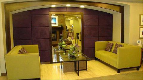 Holiday Express & Sw Springvalley By Ihg 3*