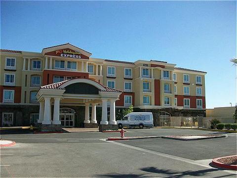 Holiday Express & Sw Springvalley By Ihg Hotel Las Vegas